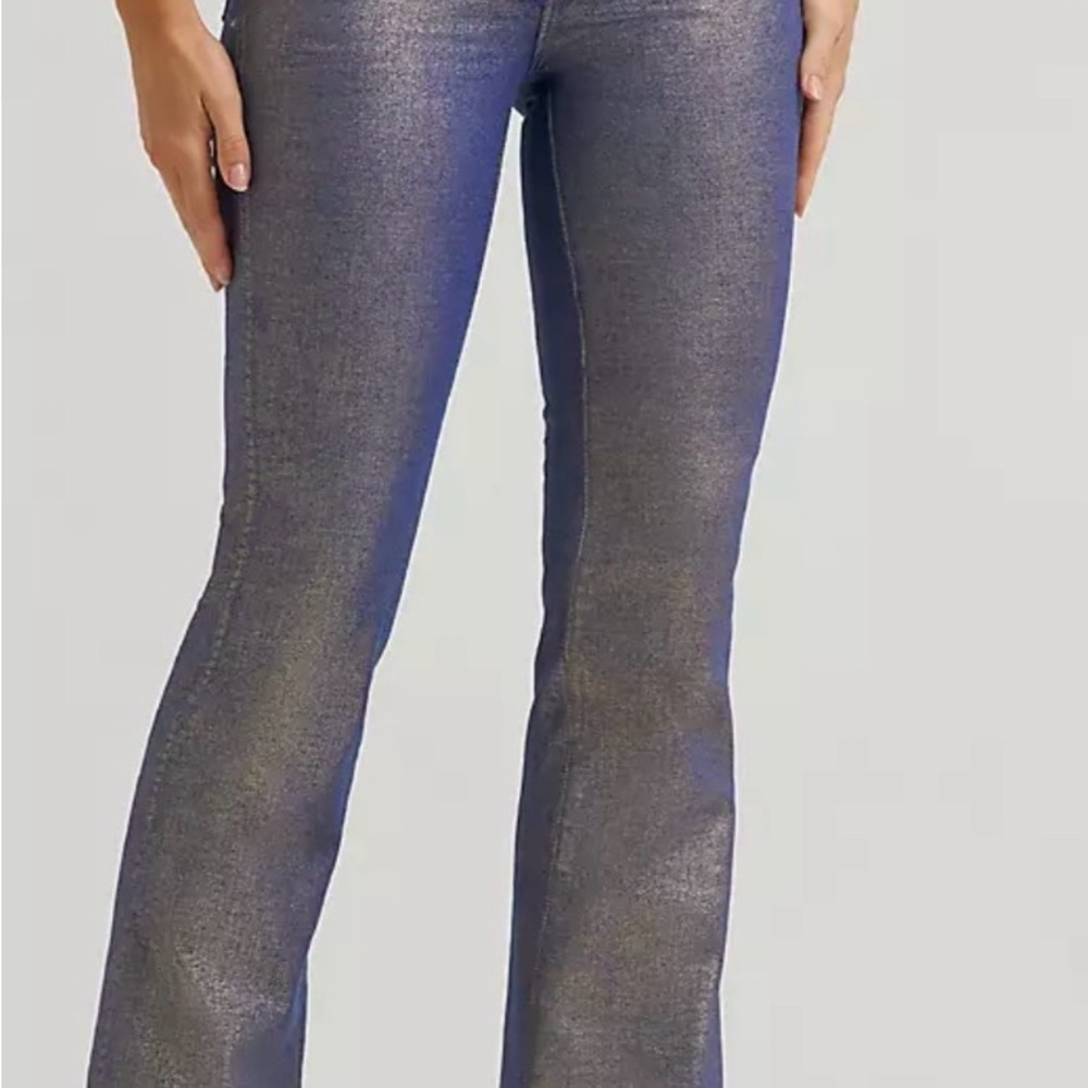 Lainey Wilson Wrangler Collaboration Glitter Flare Jean - Picture 3 of 5